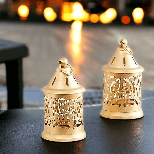 Antique Style Lantern - Vintage Tea Light Holder
