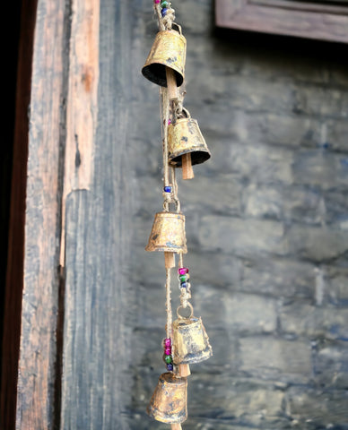 5 Vintage Bells Hanging Chime Mobile String Decoration 72 cm Height Bells on Jute Rope , Shabby Chic Rustic Farmhouse Outdoor Patio Home Garden Decoration