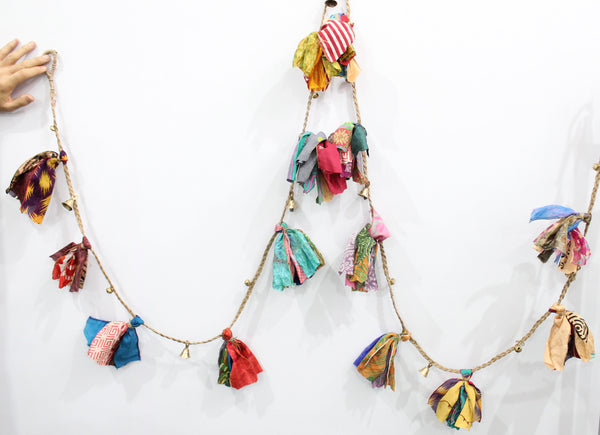 Christmas Garland with Beads and Bells Multicolour Handmade Holiday Decoration 3 Meters Set of 5 Pieces