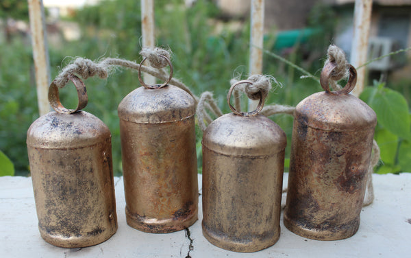 Mango Gifts 4 Vintage Bells Hanging Wind Chimes, Indian Bells Wind Chimes 100 cm Length String of Bells set of 5 Pieces