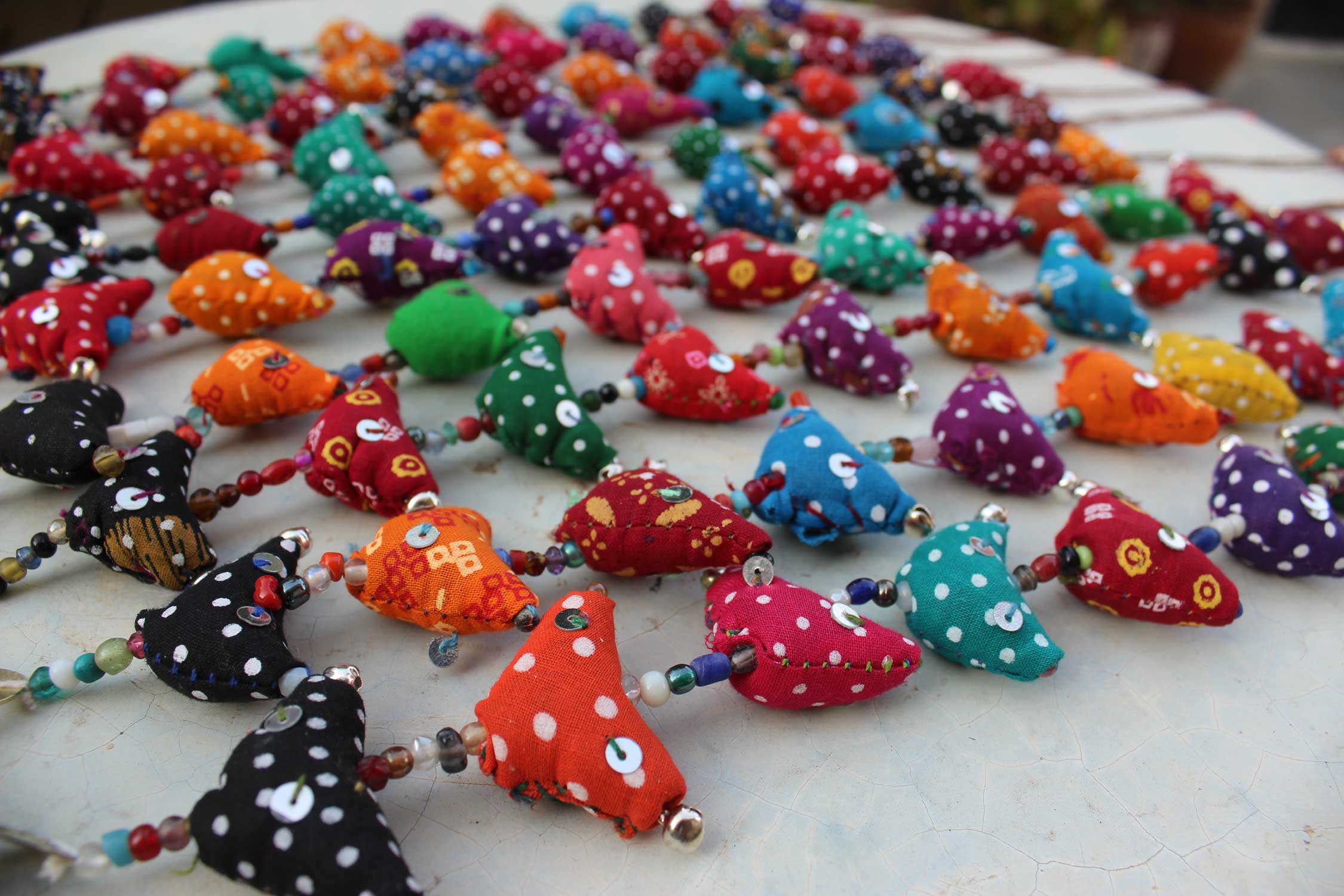 Handmade 30 bird bells for a colorful traditional touch. Eco-friendly, perfect for gardens or entryways.