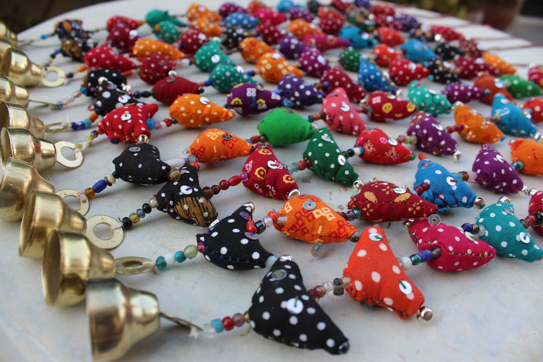 Handmade 30 bird bells for a colorful traditional touch. Eco-friendly, perfect for gardens or entryways.