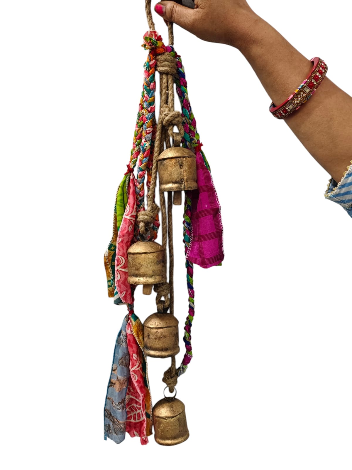 Mango Gifts Rustic Iron 4 Vintage Metal Bells Hanging Windchime with Rope Relaxing Tranquil Wind Chimes 72 cm Height (Copy)
