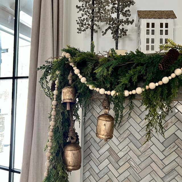 Rustic Iron Tin Cow Bells - 4 Pc Garden Décor Set