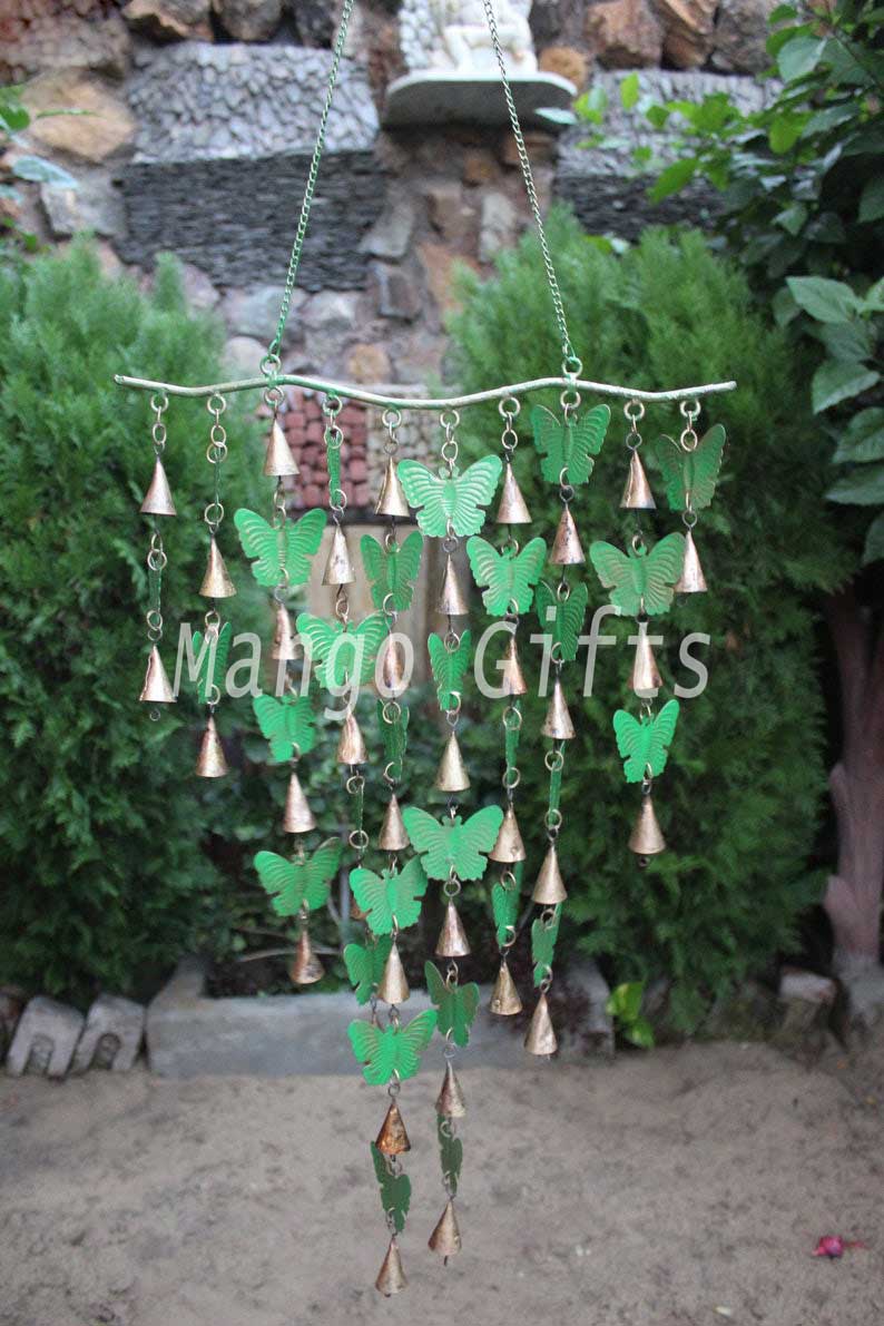 Enhance your space with this green 28 butterflies wind chime, perfect for indoor and outdoor decoration. Tinkling bells create a soothing ambiance.
