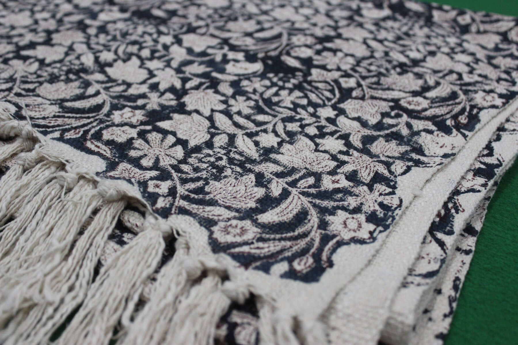 Hand-Loomed Cotton Sofa Throw Blanket - 72x52 Inches