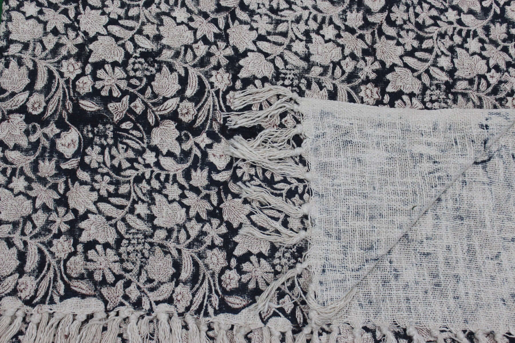 Hand-Loomed Cotton Sofa Throw Blanket - 72x52 Inches