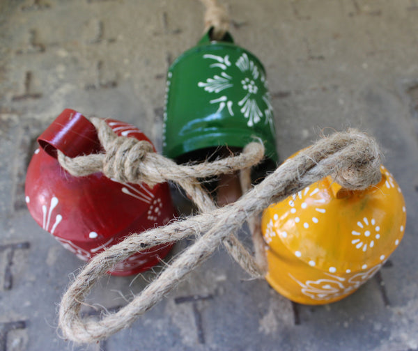 Recycled Iron 5" Iron Tin Cow Bells Harmony Bells Chimes for Patio Garden and Yard Decoration