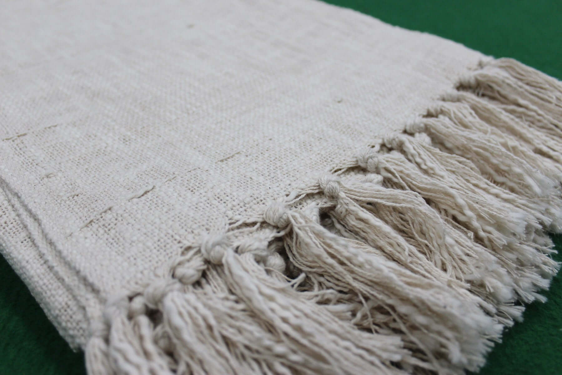 Hand-Loomed Cotton Sofa Throw - Bohemian Décor Bed Sheets