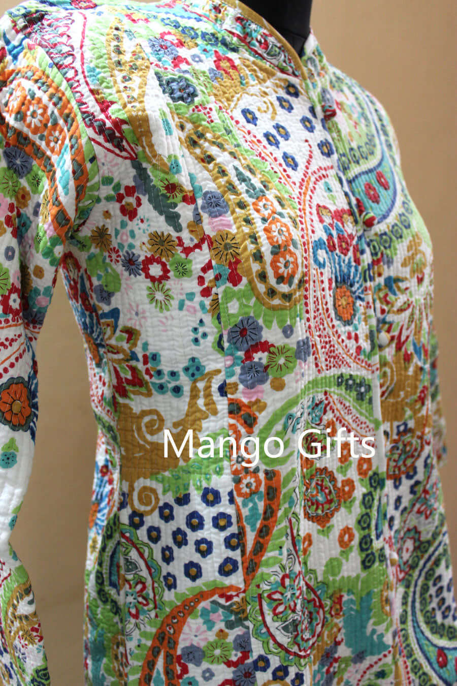 Shop our stylish 100% cotton lightweight jacket, featuring a button closure, pockets, and a chic printed design. Perfect for any occasion!