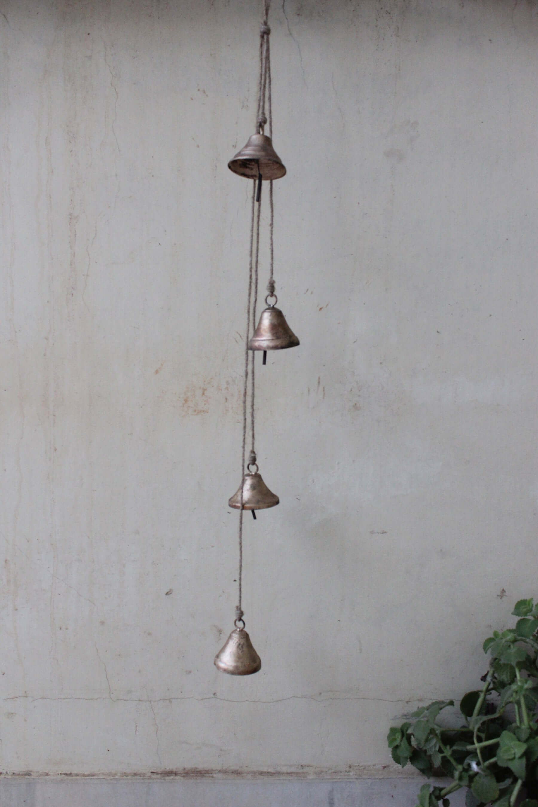 Rustic Iron Tin Bells Chime for Outdoor Decor