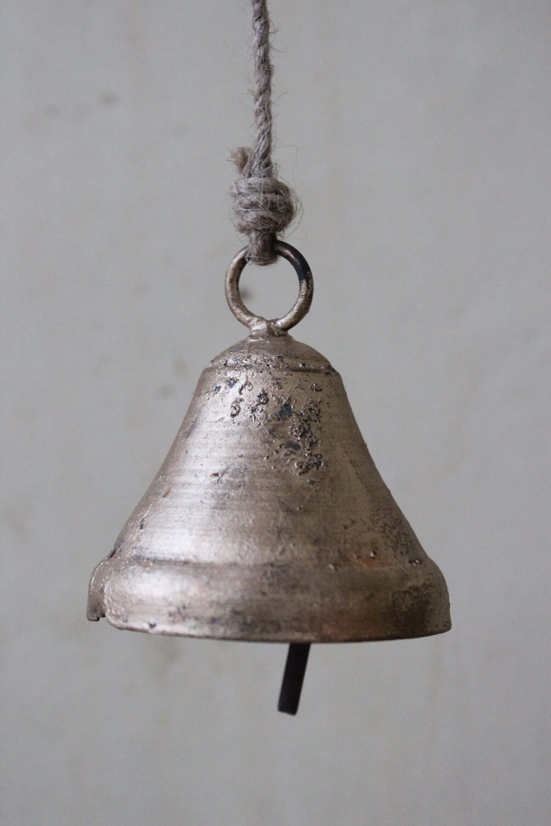 Rustic Iron Tin Bells Chime for Outdoor Decor