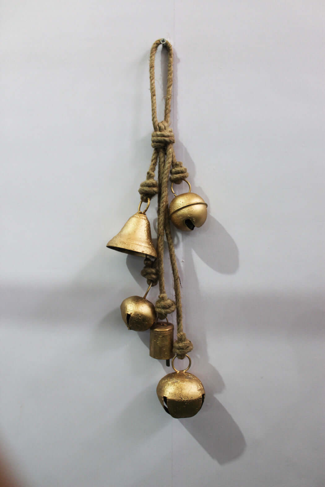 Shabby Chic Rustic Iron Bells Wind Chime for Outdoors