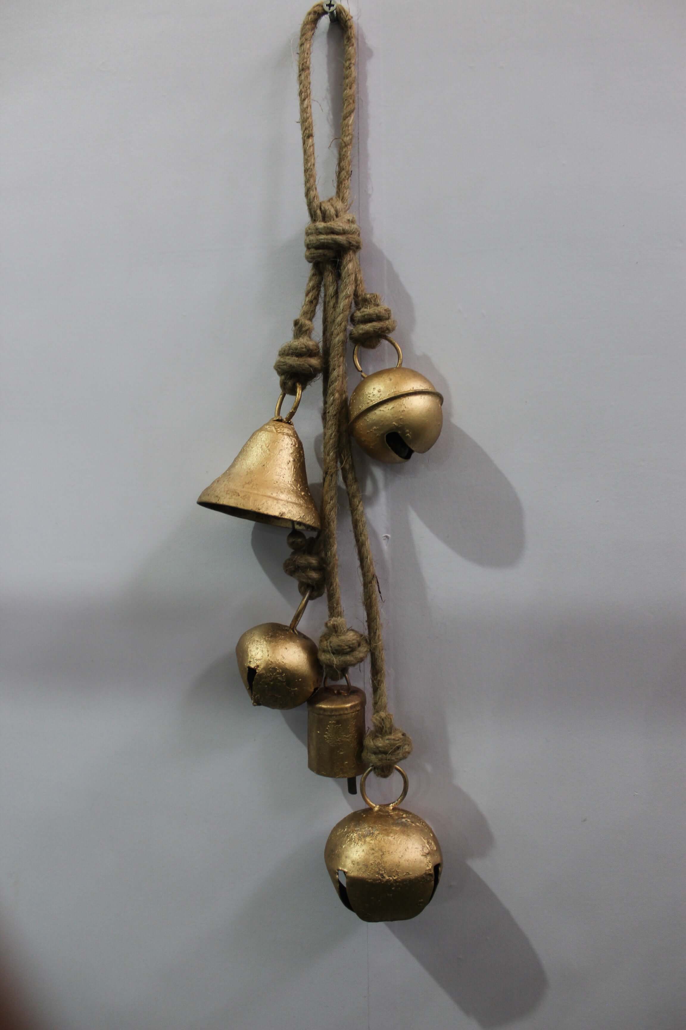 Shabby Chic Rustic Iron Bells Wind Chime for Outdoors