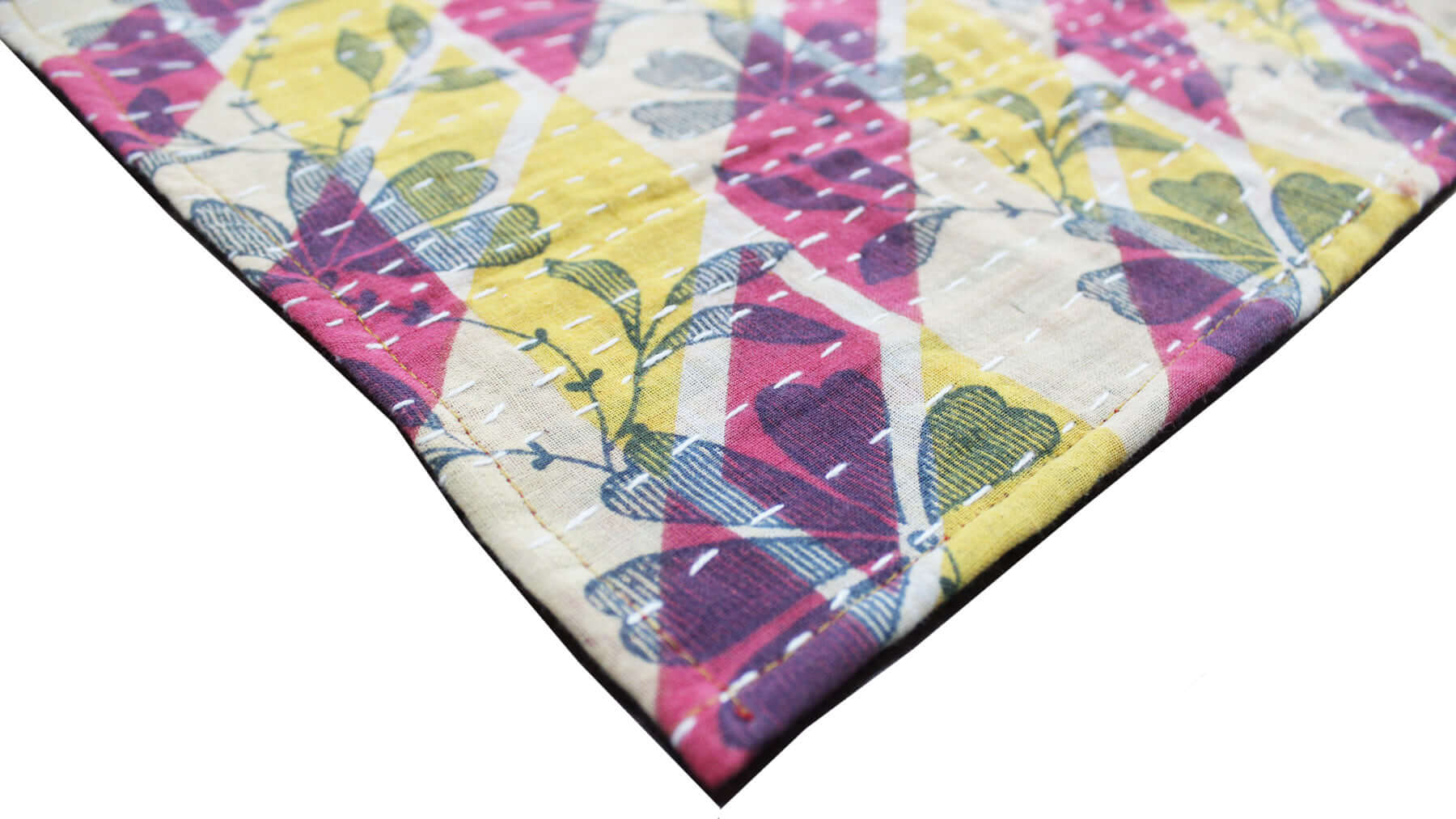 Discover sustainable 100% cotton wholesale napkins, reversible and hand-made from recycled saris. Perfect for every occasion!