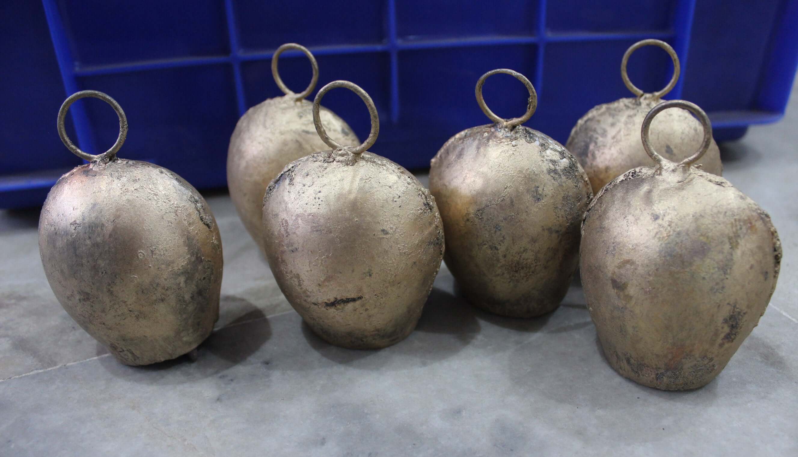 Shop our 4" Vintage Shabby Chic Tin Bells, handmade from recycled iron for a soothing tinkle sound. Perfect for home decor or gifts!