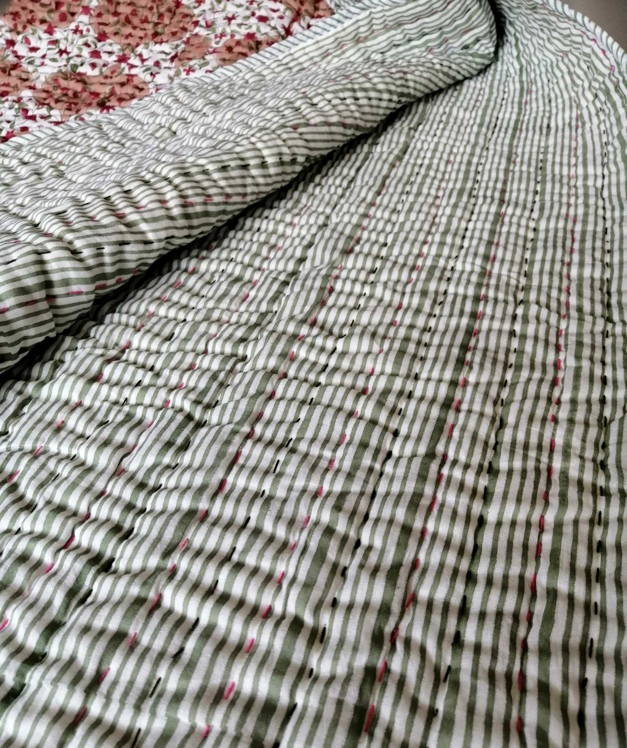 Hand Block Print 100%Cotton Reversible Quilt Lightweight , Soft , Cotton Filled Hand Quilted Quilts - Mangogiftsstore