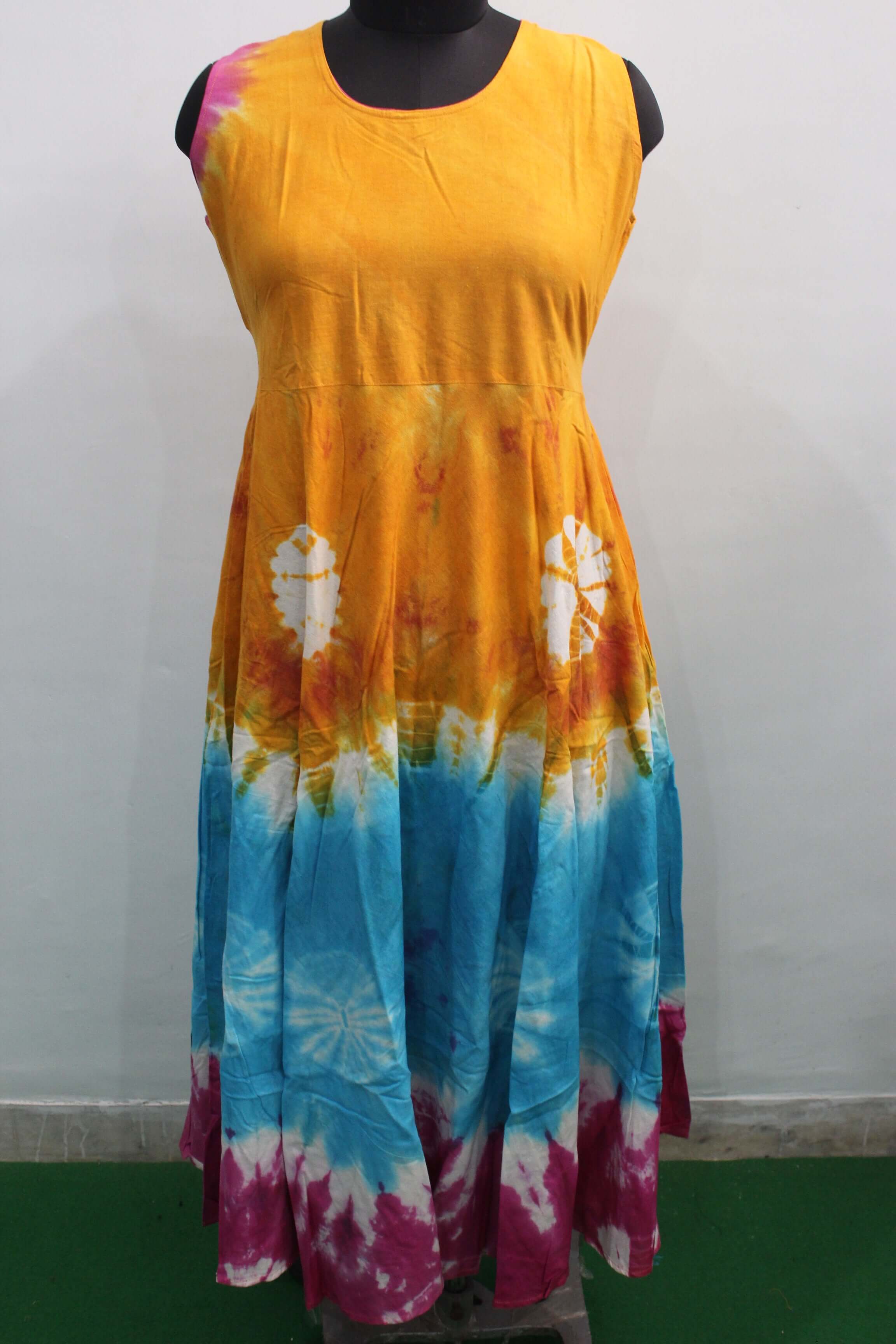 Colorful cotton tie-dye maxi dress for women, featuring a boho design perfect for summer beach outings.