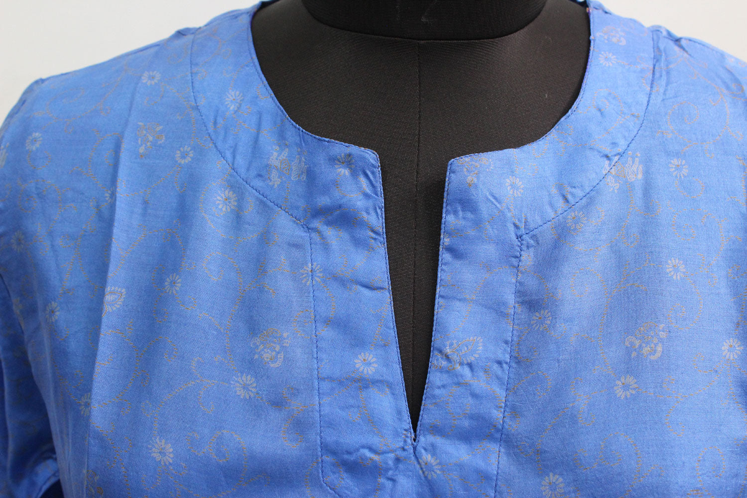 Bohemian Indian Silk Sari Blouse V-Neck Tunics Wholesale