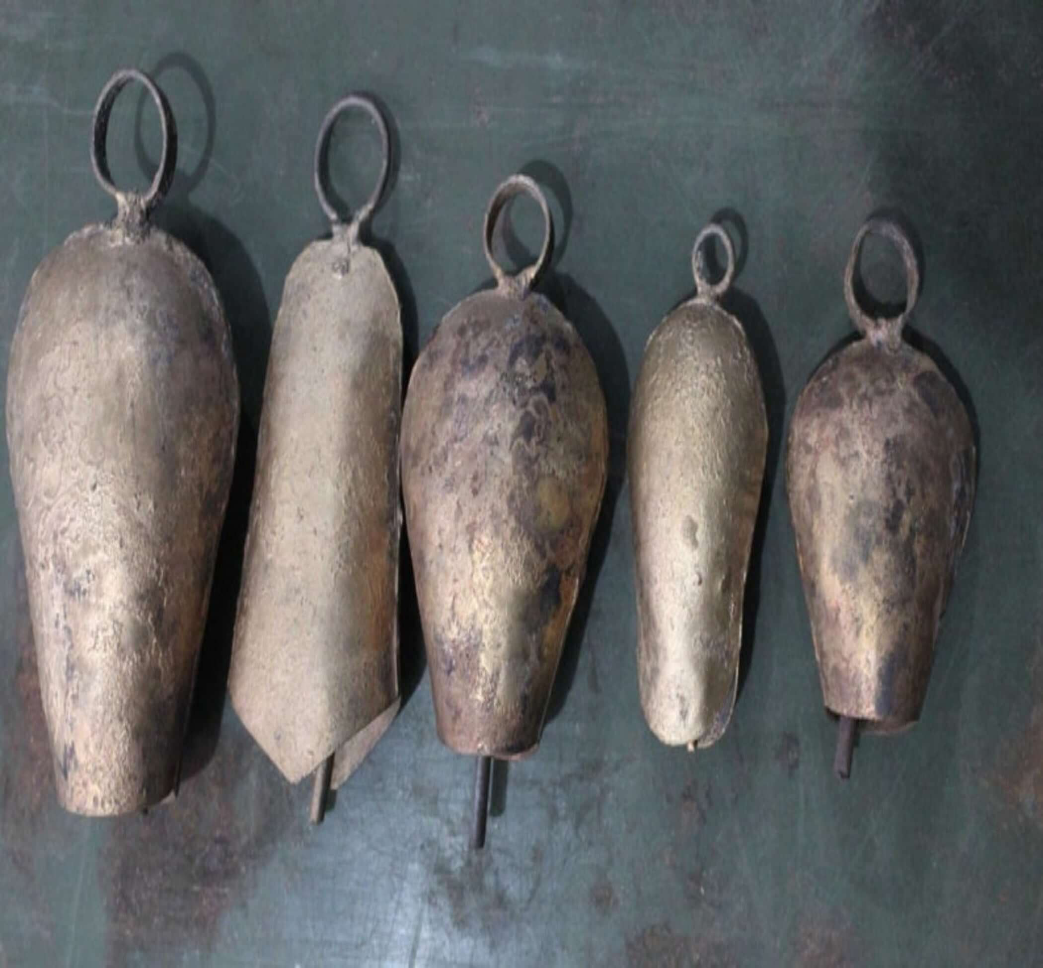 Cow bells,Craft Bells,Handcrafted,Handmade,Indian Bells,Iron Tin bells,Jingle Bells,Rustic,Rustic Vintage,Witchcraft Décor,Witches Bells Rustic Iron Cow Bells Set - 10 Pcs Handmade Chimes